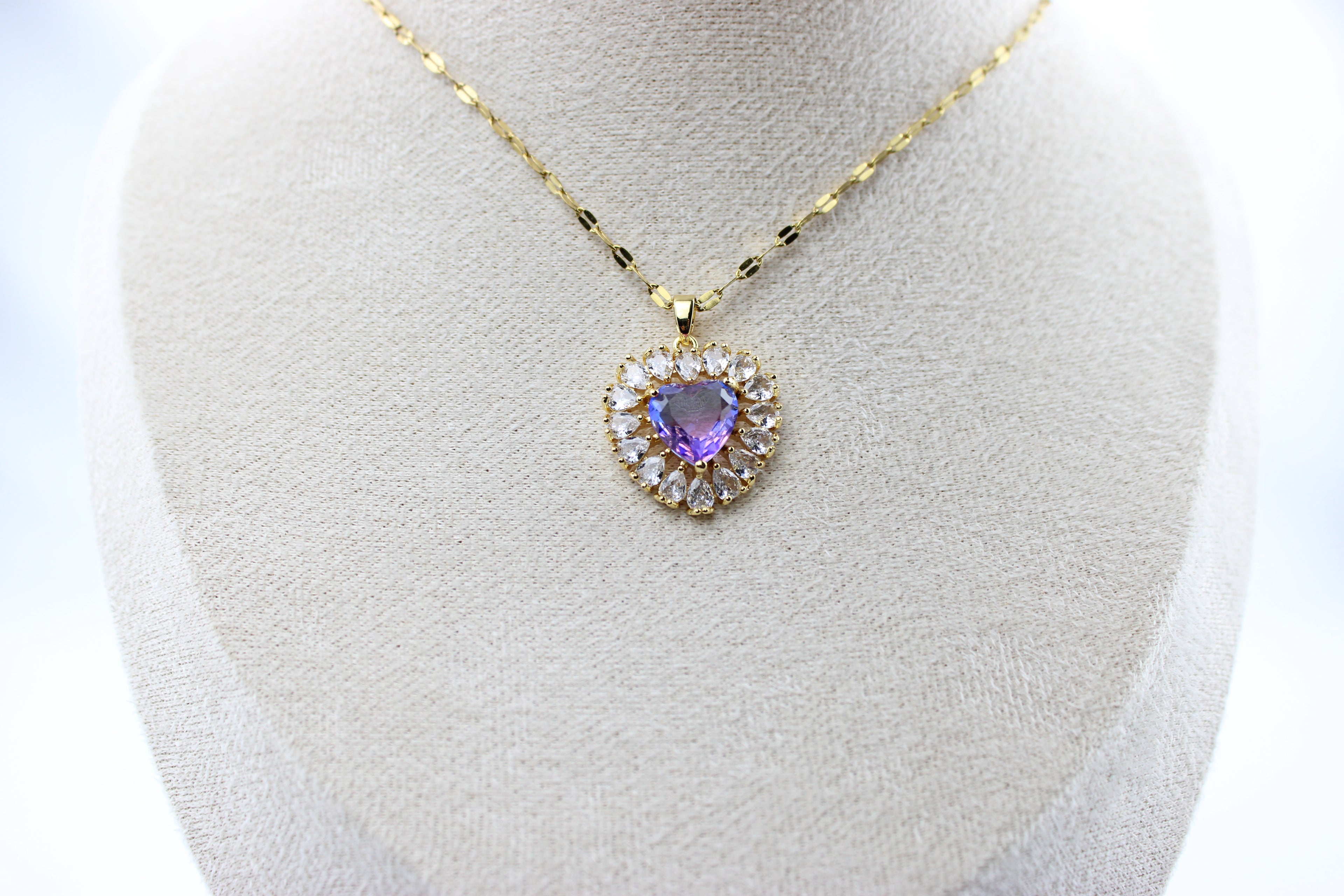 Amora Glow Pendant